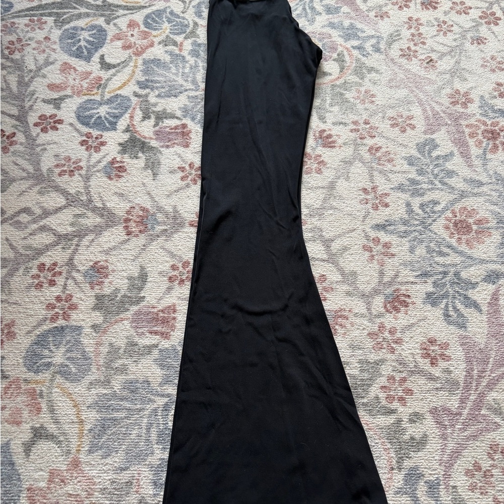 Aerie Black Cross over flare legging